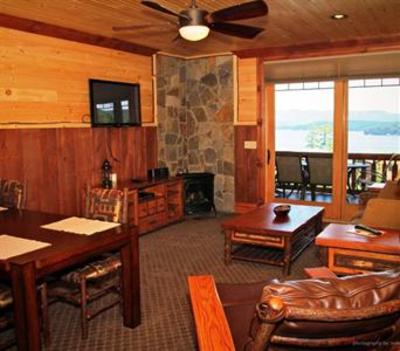 фото отеля Lodges at Cresthaven