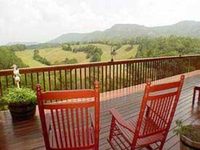 Berry Springs Lodge