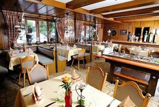 фото отеля Hotel Zur Post Bad Fussing
