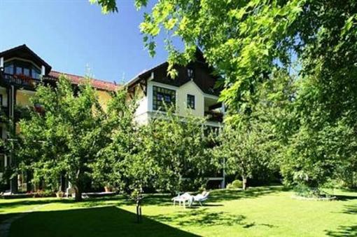 фото отеля Hotel Zur Post Bad Fussing