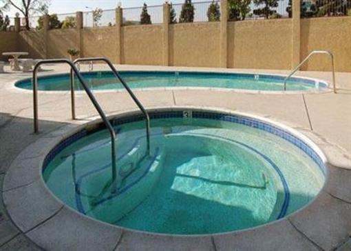 фото отеля Econo Lodge Fontana