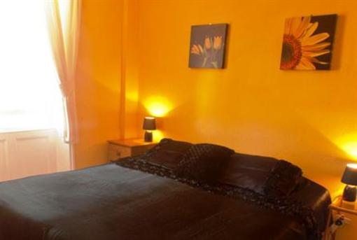фото отеля Greenlands Guest House
