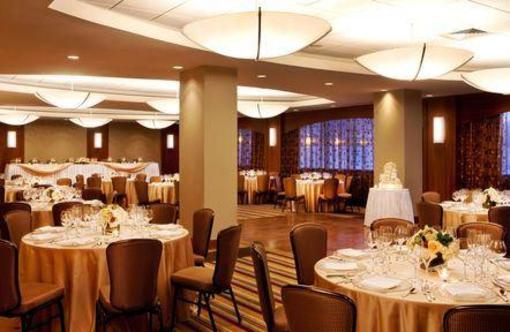 фото отеля Crowne Plaza Boston-Newton Hotel