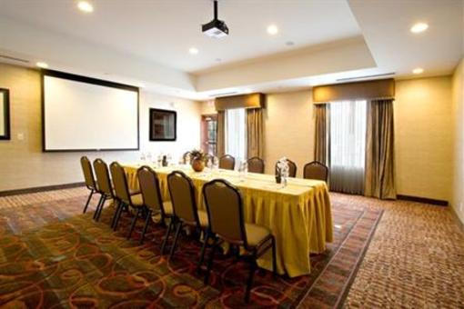 фото отеля Holiday Inn Express Hotel & Suites Uvalde