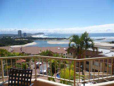 фото отеля The Hill Apartments Gold Coast
