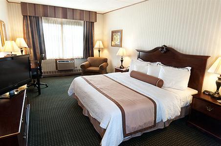 фото отеля BEST WESTERN Fairfield Executive Inn