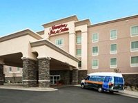 Hampton Inn & Suites Minot Airport