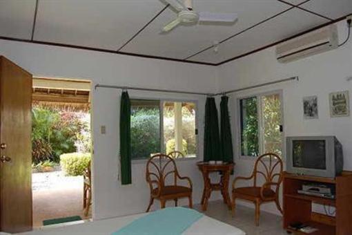 фото отеля Marcosas Cottages Resort