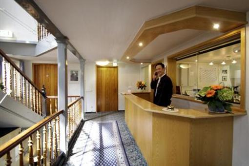 фото отеля Hotel Adler Waiblingen