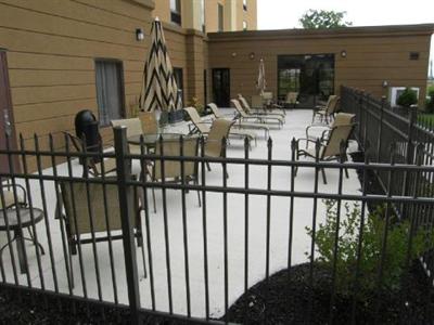 фото отеля Hampton Inn & Suites Toledo-Perrysburg