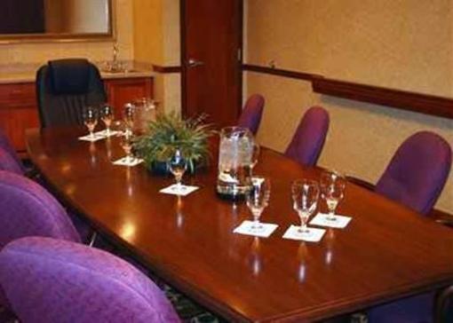 фото отеля Hampton Inn & Suites Toledo-Perrysburg