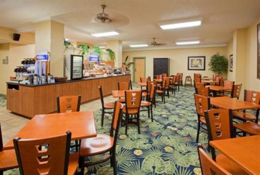 фото отеля Holiday Inn Express Orange Beach-On The Beach