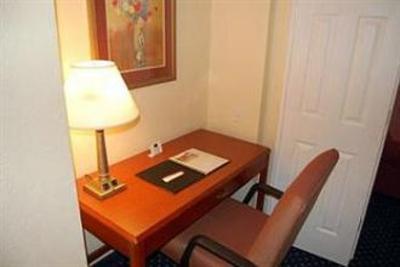 фото отеля Gatehouse Suites Grand Rapids East