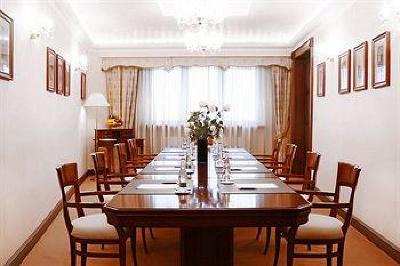 фото отеля Louren Hotel & Apartments