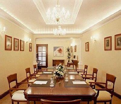 фото отеля Louren Hotel & Apartments