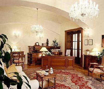 фото отеля Louren Hotel & Apartments