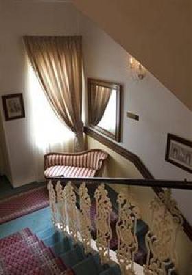 фото отеля Louren Hotel & Apartments