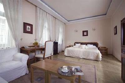 фото отеля Louren Hotel & Apartments