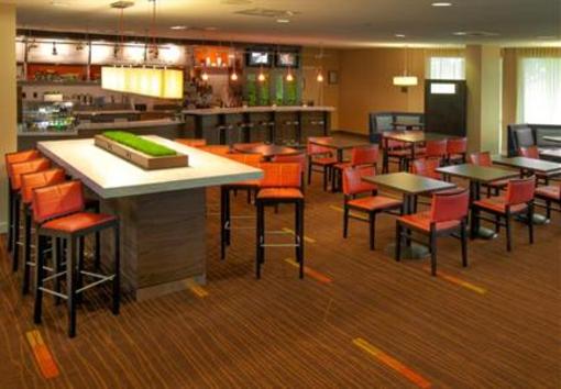 фото отеля Courtyard by Marriott Roanoke Airport