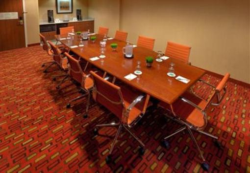 фото отеля Courtyard by Marriott Roanoke Airport
