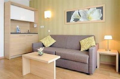 фото отеля Residhome Appart Hotel Gergovia