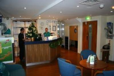 фото отеля Holiday Inn Sutton London