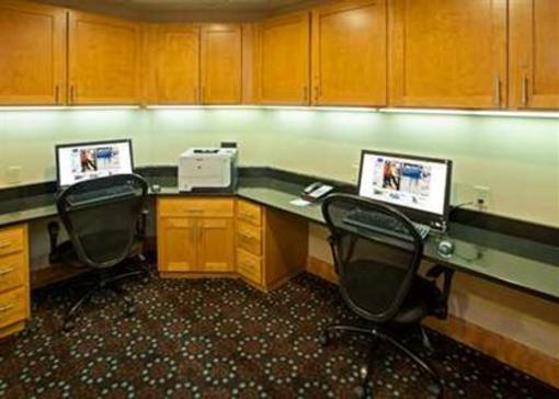 фото отеля Hampton Inn & Suites Canton