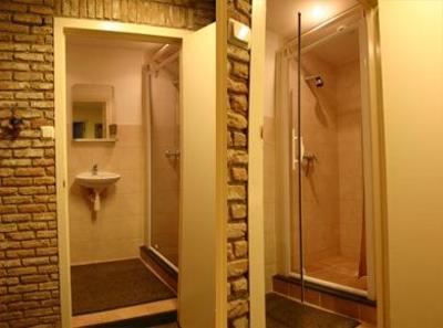 фото отеля Tourist Travel Inn
