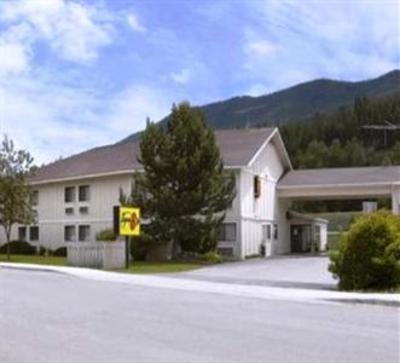 фото отеля Super 8 Motel Saint Regis