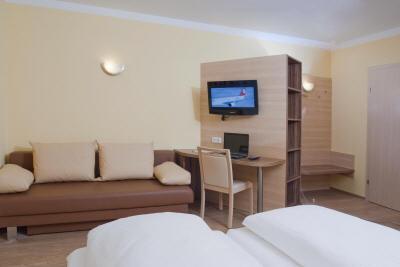 фото отеля Radlinger Hotel Himberg