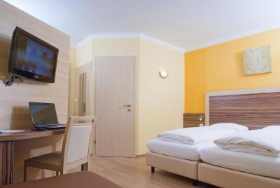фото отеля Radlinger Hotel Himberg