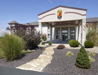 фото отеля Centerstone Inn & Suites