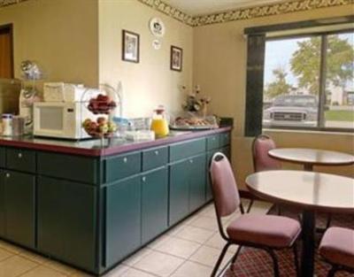 фото отеля Super 8 Monee Chicago