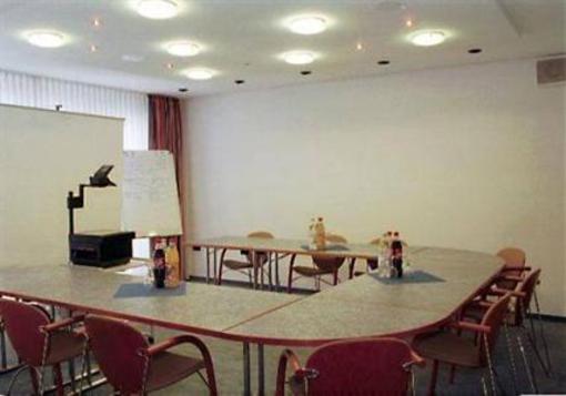 фото отеля Conti Hotel Cologne