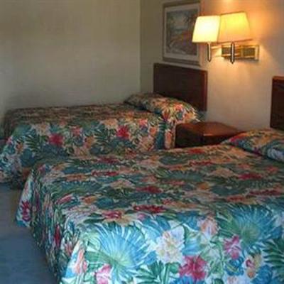 фото отеля Travelers Budget Inn