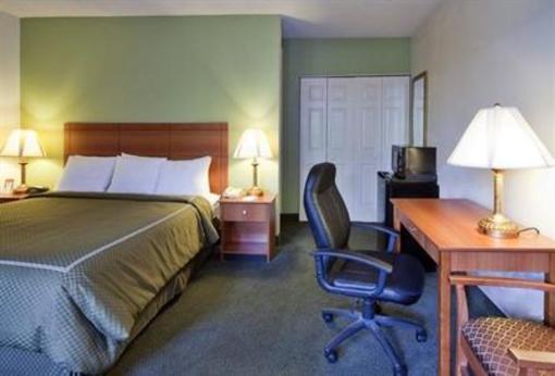 фото отеля Comfort Suites at Sabino Canyon