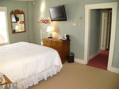 фото отеля Three Stallion Inn