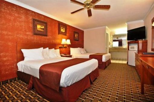фото отеля BEST WESTERN Pearland Inn
