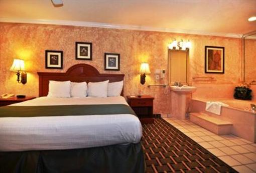 фото отеля BEST WESTERN Pearland Inn
