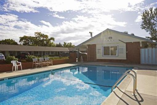 фото отеля Americas Best Value Inn Livermore