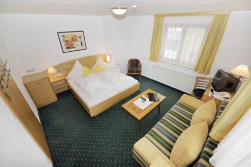 фото отеля Cresta Hotel
