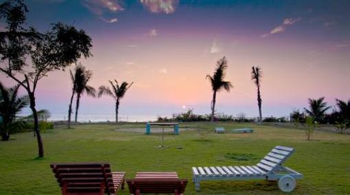 фото отеля Sea Breeze Hotel