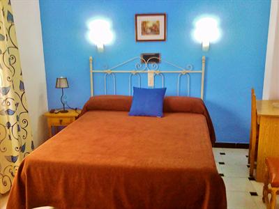 фото отеля Hostal San Sebastian
