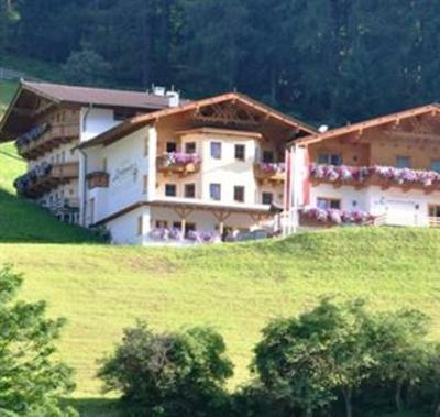 фото отеля Gasthof Kratzerwirt Neustift im Stubaital