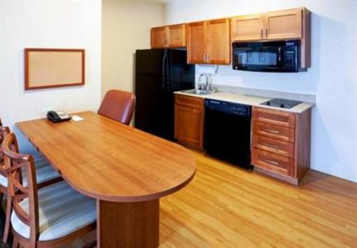 фото отеля Candlewood Suites San Antonio N - Stone Oak Area