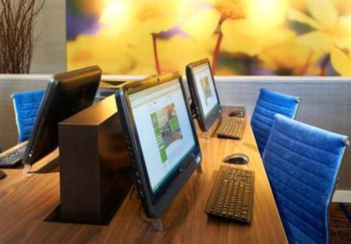 фото отеля Courtyard by Marriott Chicago Deerfield