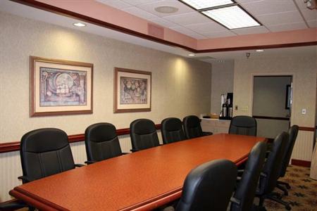 фото отеля Hampton Inn Capital Boulevard North Raleigh