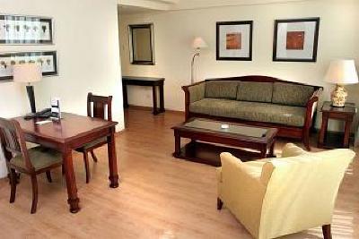 фото отеля Executive Hotel Park Suites