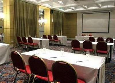 фото отеля Executive Hotel Park Suites