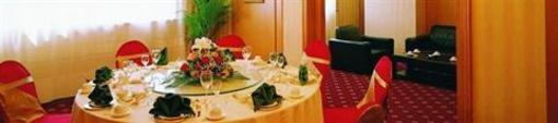 фото отеля Quest International Hotel